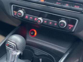 Audi A3 1.4 TFSI S line Sportback S Tronic Euro 5 (s/s) 5dr