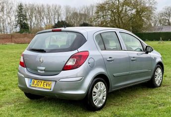 Vauxhall Corsa 1.4i 16v Club 5dr