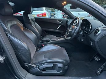 Audi TT 2.0 TDI Black Edition S Tronic quattro Euro 5 3dr