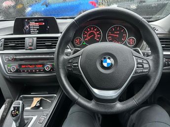 BMW 3 Series 3.0 330d Luxury Auto Euro 5 (s/s) 4dr