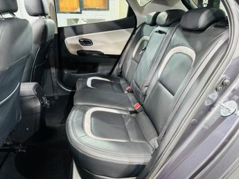 Kia Ceed 1.6 GDi 4 Tech DCT Euro 5 5dr