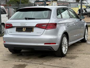 Audi A3 1.4 TFSI e-tron Sportback e-S Tronic Euro 6 5dr 8.8kWh