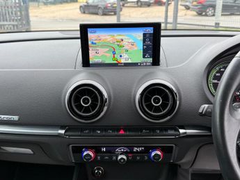Audi A3 1.4 TFSI e-tron Sportback e-S Tronic Euro 6 5dr 8.8kWh