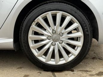 Audi A3 1.4 TFSI e-tron Sportback e-S Tronic Euro 6 5dr 8.8kWh