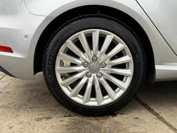 Audi A3 1.4 TFSI e-tron Sportback e-S Tronic Euro 6 5dr 8.8kWh