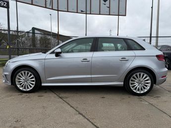 Audi A3 1.4 TFSI e-tron Sportback e-S Tronic Euro 6 5dr 8.8kWh