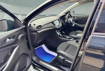 Vauxhall Grandland X 1.2 Turbo Sport Nav Auto Euro 6 (s/s) 5dr