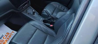 Toyota Auris 1.8 VVT-h Excel Hatchback 5dr Petrol Hybrid CVT Euro 6 (s/s) (13