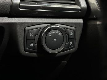 Ford Mondeo 2.0 TiVCT Titanium Edition CVT Euro 6 (s/s) 5dr (17 inch Alloys)