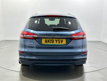 Ford Mondeo 2.0 TiVCT Titanium Edition CVT Euro 6 (s/s) 5dr (17 inch Alloys)