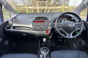 Honda Jazz 1.4 i-VTEC ES Plus CVT