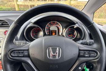 Honda Jazz 1.4 i-VTEC ES Plus CVT