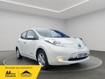Nissan Leaf 30kWh Acenta Hatchback 5dr Electric Auto (109 bhp)