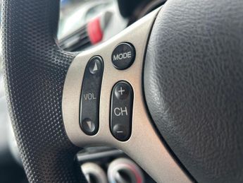 Honda Jazz 1.4 i-DSI SE CVT-7 5dr