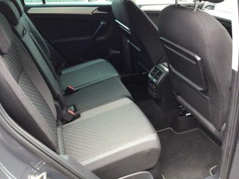 Volkswagen Tiguan 2.0 TDI SE Navigation DSG Euro 6 (s/s) 5dr