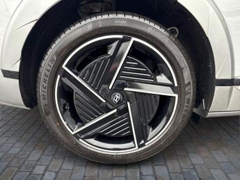 Hyundai IONIQ 5 84kWh Ultimate Hatchback 5dr Electric Auto (228 ps)