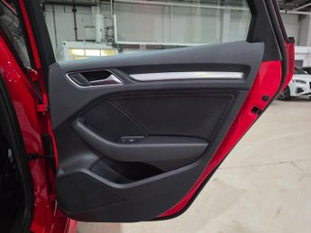 Audi A3 1.4 TFSI CoD S line S Tronic Euro 6 (s/s) 4dr