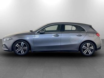 Mercedes-Benz A Class 2.0 A180d Sport Hatchback 5dr Diesel Manual Euro 6 (s/s) (116 ps