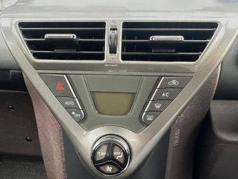 Toyota iQ 1.0 VVT-i 2 Euro 4 3dr