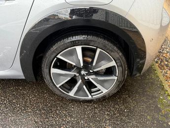 Peugeot E-208 50kWh GT Premium Auto 5dr