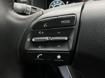 Hyundai Kona PREMIUM EV