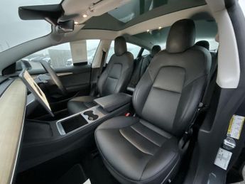 Tesla Model 3 STANDARD RANGE +