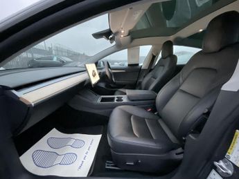 Tesla Model 3 STANDARD RANGE +