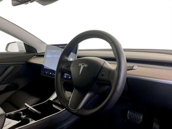 Tesla Model 3 Standard Range Plus Saloon 4dr Electric Auto RWD (241 bhp)