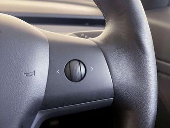 Tesla Model 3 Standard Range Plus Saloon 4dr Electric Auto RWD (241 bhp)