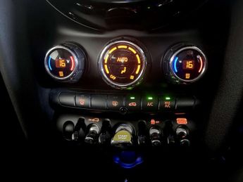 MINI Electric Hatch Cooper SE 32.6kWh Level 1 Hatchback 3dr Electric Auto (184 ps)