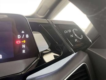 Volkswagen ID.3 Pro Performance 58kWh Life Hatchback 5dr Electric Auto (204 ps)