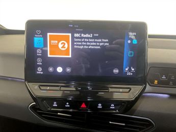 Volkswagen ID.3 Pro Performance 58kWh Life Hatchback 5dr Electric Auto (204 ps)