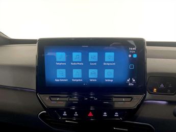 Volkswagen ID.3 Pro Performance 58kWh Life Hatchback 5dr Electric Auto (204 ps)