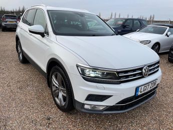 Volkswagen Tiguan 2.0 TDI BlueMotion Tech SEL DSG 4Motion Euro 6 (s/s) 5dr