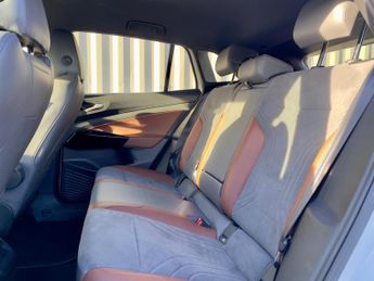 Volkswagen ID.4 Pro Performance 77kWh 1ST Edition Auto 5dr