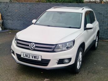 Volkswagen Tiguan 2.0 TDI BlueMotion Tech SE DSG 4WD Euro 5 (s/s) 5dr