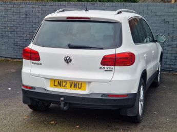 Volkswagen Tiguan 2.0 TDI BlueMotion Tech SE DSG 4WD Euro 5 (s/s) 5dr