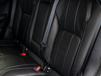 Land Rover Range Rover Evoque 2.0 TD4 SE Tech SUV 5dr Diesel Auto 4WD Euro 6 (s/s) (180 ps)