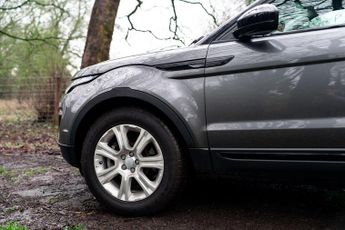 Land Rover Range Rover Evoque 2.0 TD4 SE Tech SUV 5dr Diesel Auto 4WD Euro 6 (s/s) (180 ps)