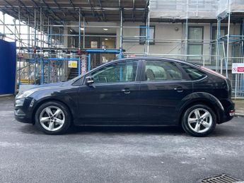Ford Focus 1.6 Zetec 5dr