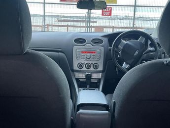 Ford Focus 1.6 Zetec 5dr