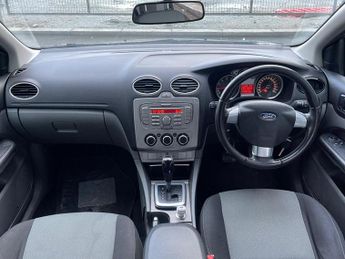 Ford Focus 1.6 Zetec 5dr