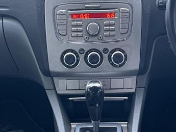 Ford Focus 1.6 Zetec 5dr