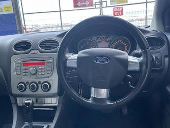 Ford Focus 1.6 Zetec 5dr