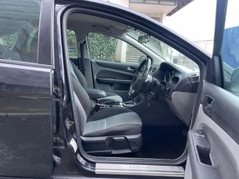 Ford Focus 1.6 Zetec 5dr