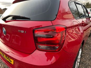 BMW 1 Series 1.6 118i SE Auto Euro 5 (s/s) 5dr
