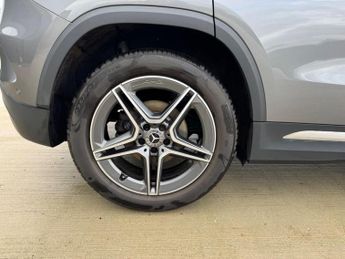 Mercedes-Benz GLA 2.0 GLA200d AMG Line (Executive) 8G-DCT Euro 6 (s/s) 5dr