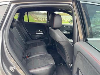 Mercedes-Benz GLA 2.0 GLA200d AMG Line (Executive) 8G-DCT Euro 6 (s/s) 5dr