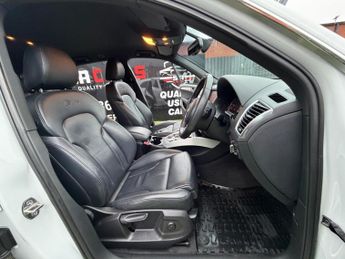 Audi Q5 2.0 TDI S line Plus SUV 5dr Diesel S Tronic quattro Euro 5 (s/s)