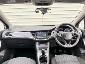 Vauxhall Astra 1.6 CDTi BlueInjection Design Euro 6 (s/s) 5dr